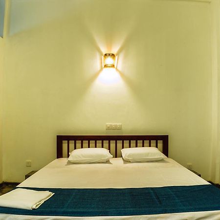 Colombo Beach Hostel Dehiwala-Mount Lavinia Zewnętrze zdjęcie