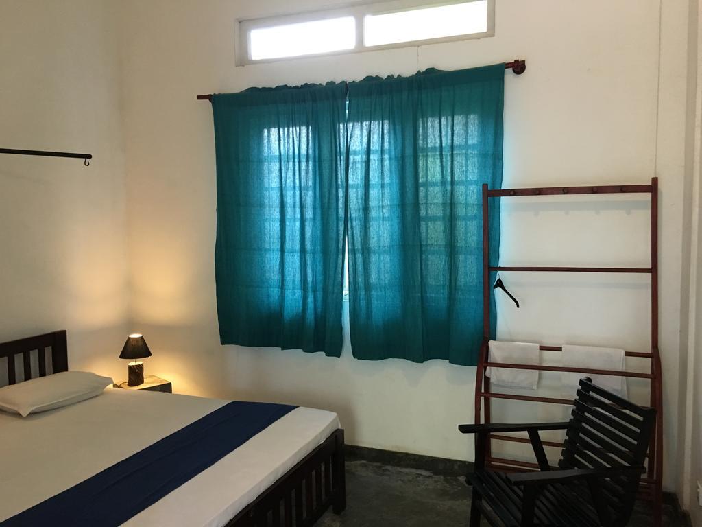 Colombo Beach Hostel Dehiwala-Mount Lavinia Zewnętrze zdjęcie